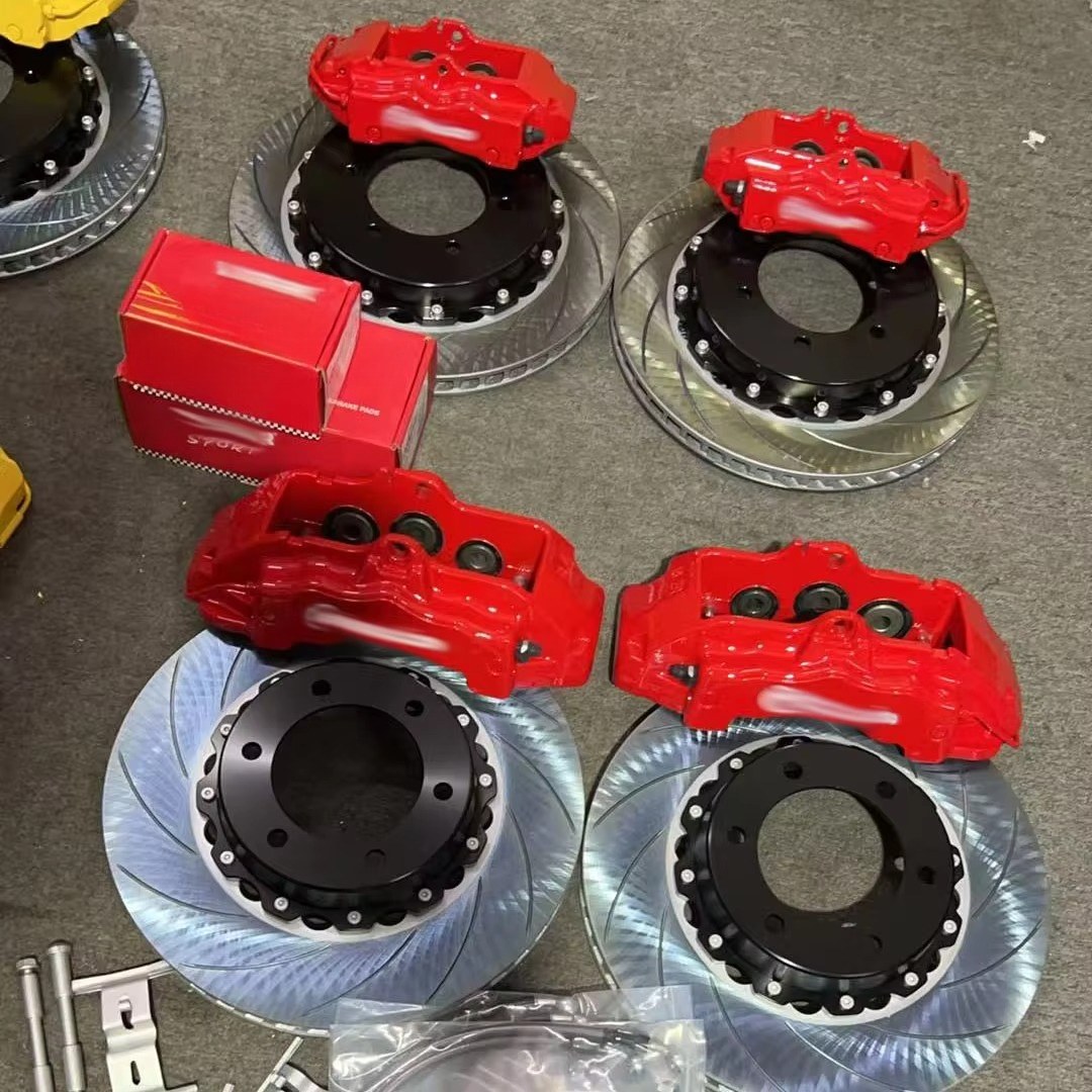 新型改造ブレーキディスクキャリパーセット 6ピストンフロント - Forged Front Brake Caliper 4 Piston のレビューと価格